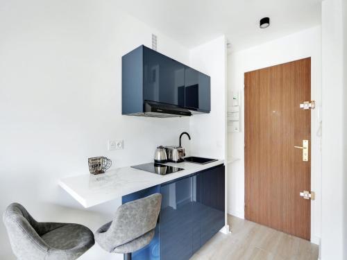 Nice Studio Boulevard Flandrin Rue de la pompe- BAIL MOBILITY - image 2
