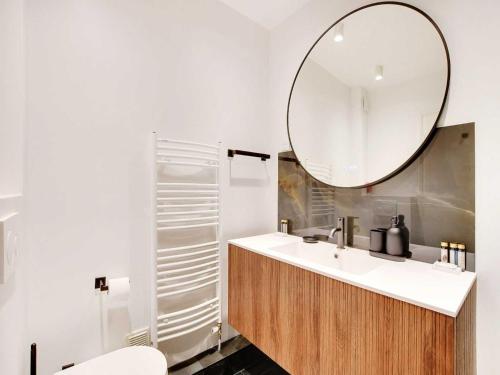 Elegant apartment AC 1BR-4P- Ternes - image 2
