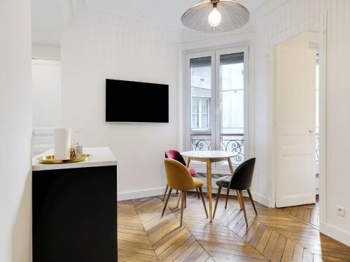 Charming apartment -1BR 4P- Bastille - image 3