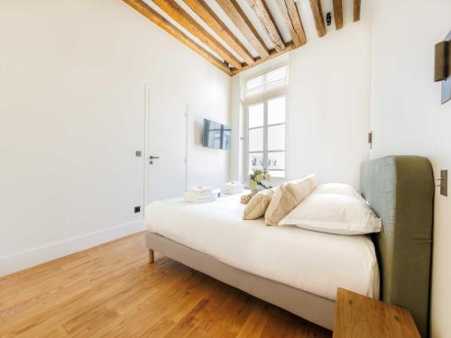 SUPERB apartment in the heart of the Marais - image 3