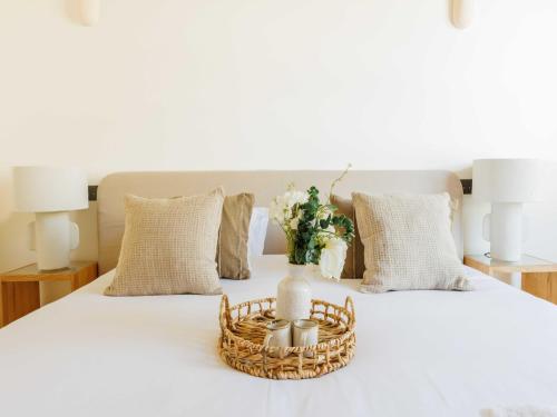 SUPERB apartment in the heart of the Marais - image 7