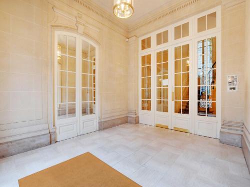 Charming studio near Montparnasse - Mobility lease, Paris (photo 8)