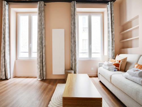 Charming studio- 2P- Le Marais - image 3