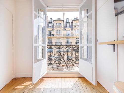 Flat with balcony 1BDR 2P - Batignolles - image 3