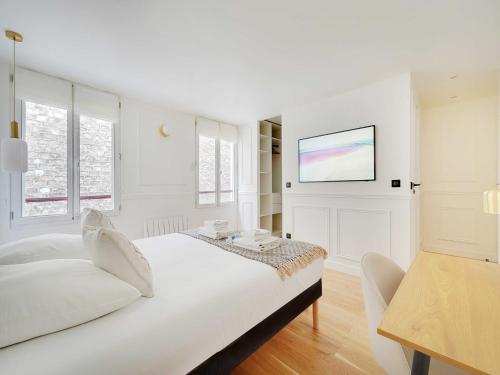 Luxurious getaway 1BDR 2P- Eiffel Tower Invalides - image 3