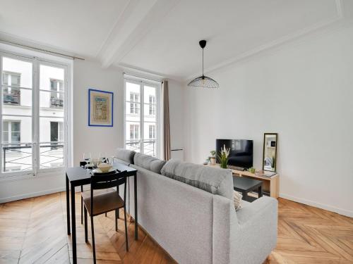 Charming flat near Grands Boulevards - image 3