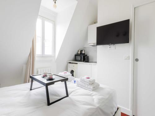 Cozy studio 2P - Champs-Elysées Arc de Triomphe - Lease Mobility, Paris (photo 3)