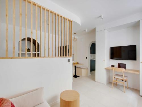 Lovely studio 2P - PASSY - Mobility Lease - image 4