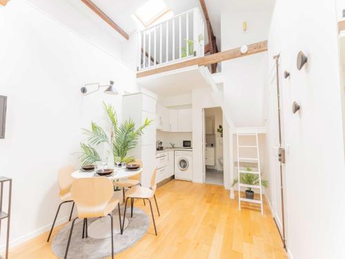 Studio Duplex - Place Victor Hugo Trocadero- BAIL MOBILITE - image 13