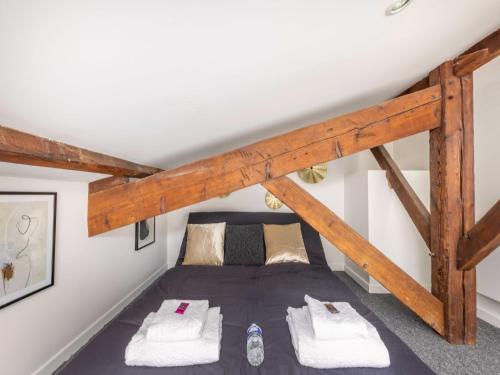 Studio Duplex - Place Victor Hugo Trocadero- BAIL MOBILITE - image 10