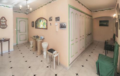 Viesnīcas āriene, Gorgeous Home In Cruzy in Cruzy