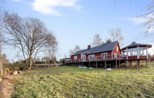 . Gorgeous Home In Vittsjö With Wifi
