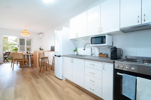 Coastal Escape Salty Breeze W Pool & Slide!