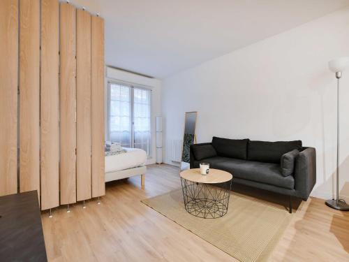 Jolie studio Canal St Martin- Mobility lease, Paris (photo 6)