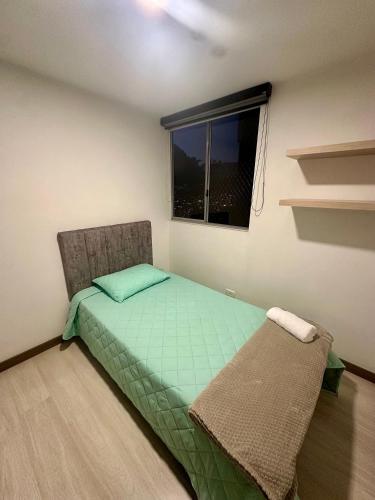 Apartamento en Piso 11 con Piscina y Vistas