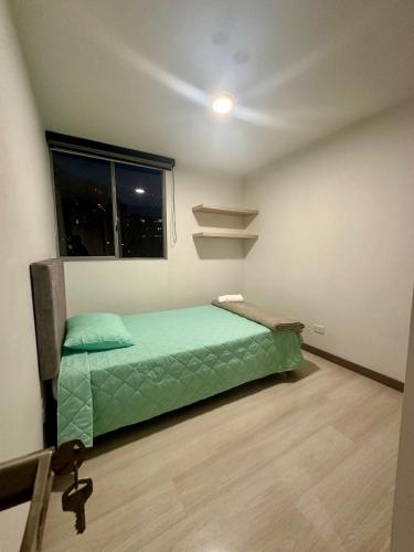 Apartamento en Piso 11 con Piscina y Vistas