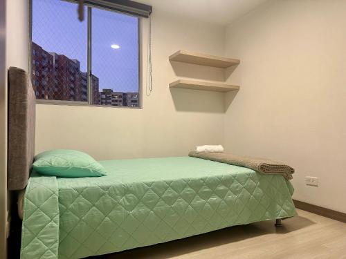 Apartamento en Piso 11 con Piscina y Vistas