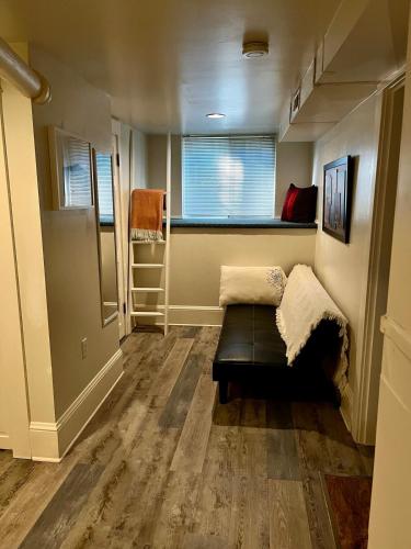 Cozy Portland Retreat in the Heart of Hollywood