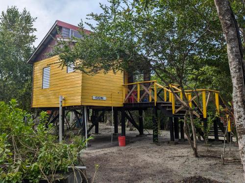 Skats, Palmento Grove Garifuna Eco-Cultural & Healing Institute in Hopkinsa