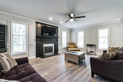 Beautiful recently updated 3bed and 2bath ranch