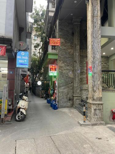 Era Apartment - Chua Lang - 주변 환경