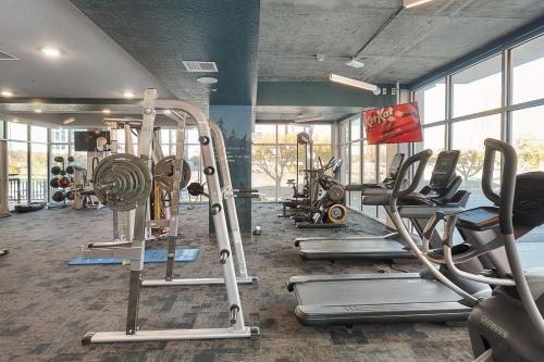 Boutique 1BR near Convention Center - Pool,Htub,Gym Boutique 1BR near Convention Center - Pool,Htub,Gym