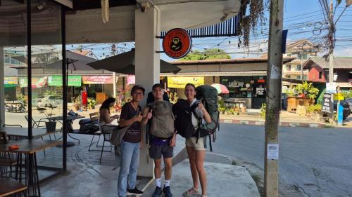 Lazy Gibbon 2 Chiang Mai - Haiya