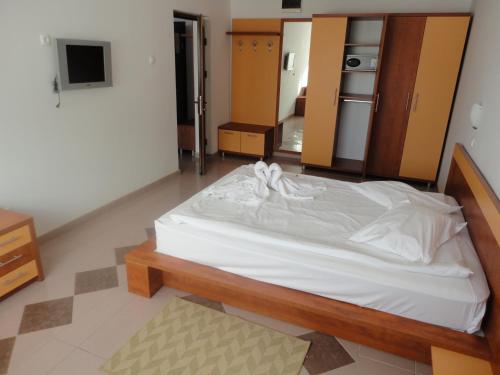 Apartment (2 Adults) image 6