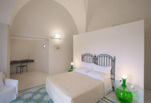 Masseria Li Foggi Stop at Masseria Li Foggi to discover the wonders of Gallipoli. The property offers guests a range of services and amenities designed to provide comfort and convenience. Service-minded staff will welc