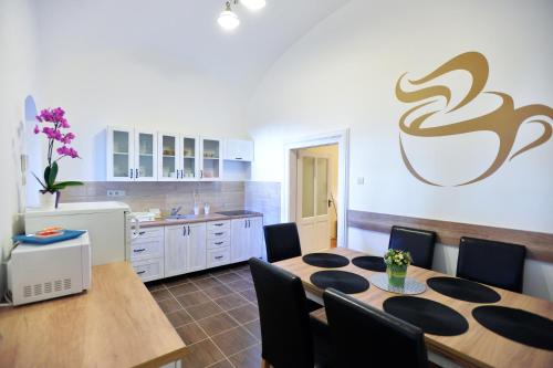 Főtér Apartman - Apartment - Eger