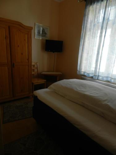 Hotel Zur Muhle 327m von Koslowski-Halle entfernt