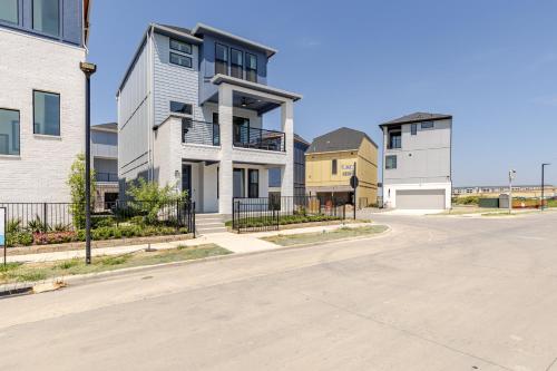 Modern 3br Lake House In Rowlett Modern 3br Lake House In Rowlett