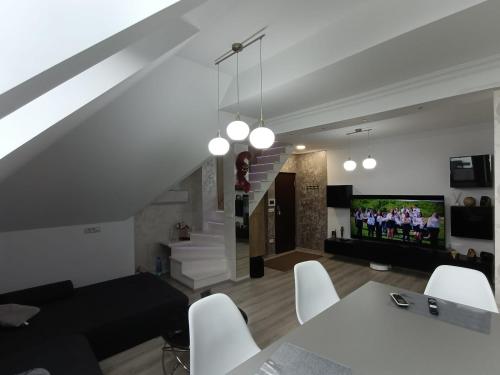 Three-Bedroom Apartment room in Muller Premium Suite 12 Iulius Mall