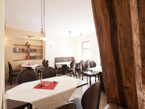 Hotel Zum Herrenhaus - image 5