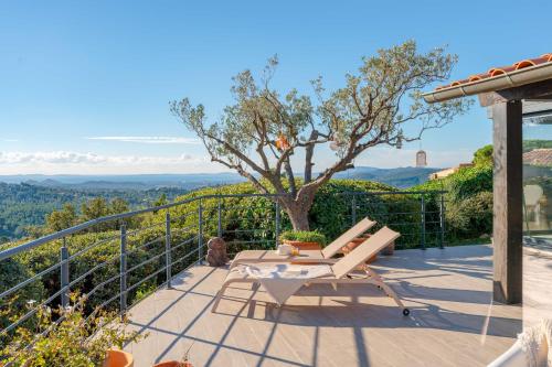 Villa 10p Vue Mer Grande Piscine et Dépendance gîte à louer Valcros