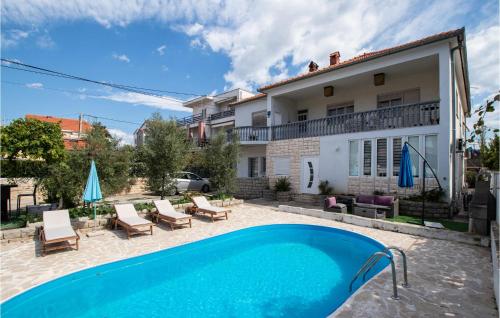 2 Bedroom Awesome Apartment In Zadar