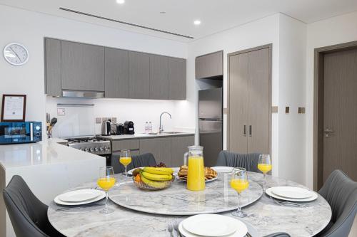 EMAAR GRANDE - Elegant 1 Bedroom Apartment - Infinity Pool - 1min to Dubai Mall and Burj Khalifa, Dubai (Foto 6)