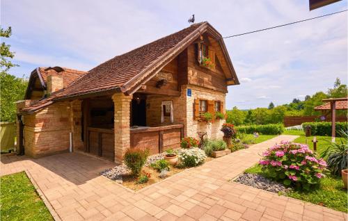 Hotelli välisilme, 2 Bedroom Pet Friendly Home In Hrastovica in Petrinja