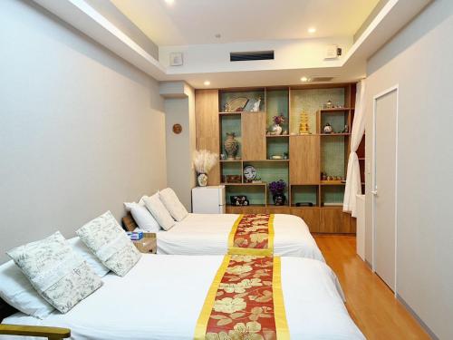MIYAVI hotel, Tokyo