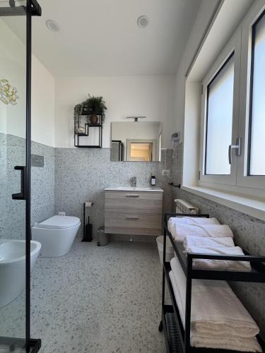 Dušš, B&B Milicia in Motta Sant'Anastasia