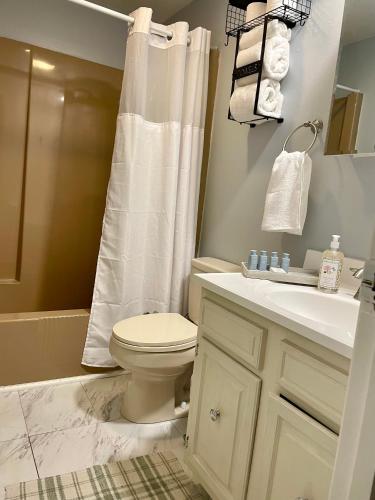 Marblehead Townhouse - image 8
