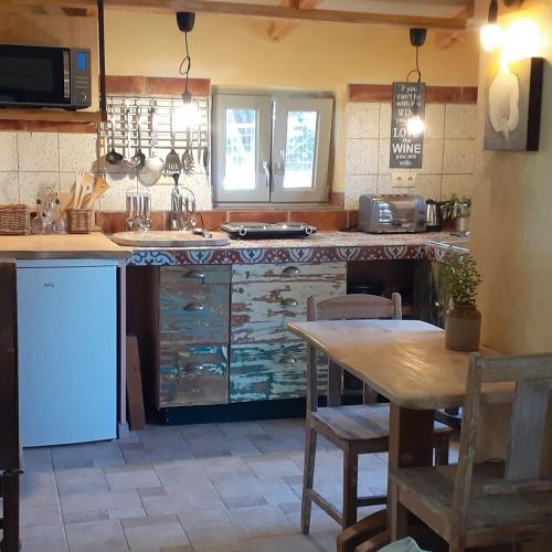 Kitchen, Goatshed in Asini