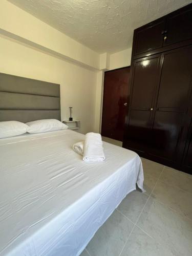 Apartamentos cerca a canchas Panamericanas Barrio Olimpico - Luxury Apartments - image 3