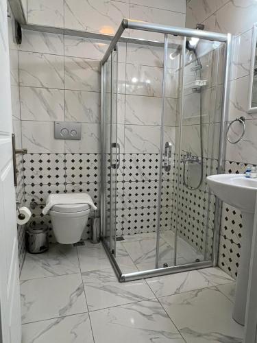 Double Room with Sea View image 5
