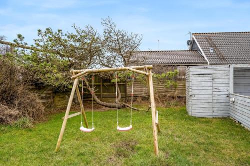 Twenty-Bedroom Holiday home image 3