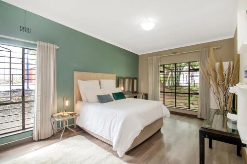 Mindfullness Retreat Guesthouse, Dog Husky Rescue, No parties allowed