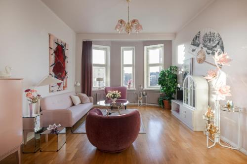 Lovely Vintage Suite, autohalli, Helsinki (foto 11)