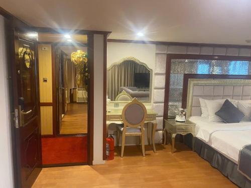 One-Bedroom Apartment room in Golden Cruise luxury