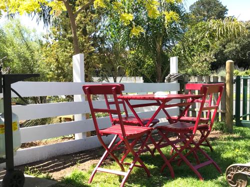 Garden, Sea Salt Bnb near Herman Street Reserve