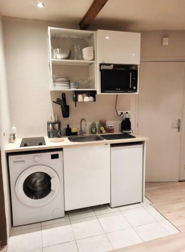 Les Glycines, T2 near downtown in 푸아티에